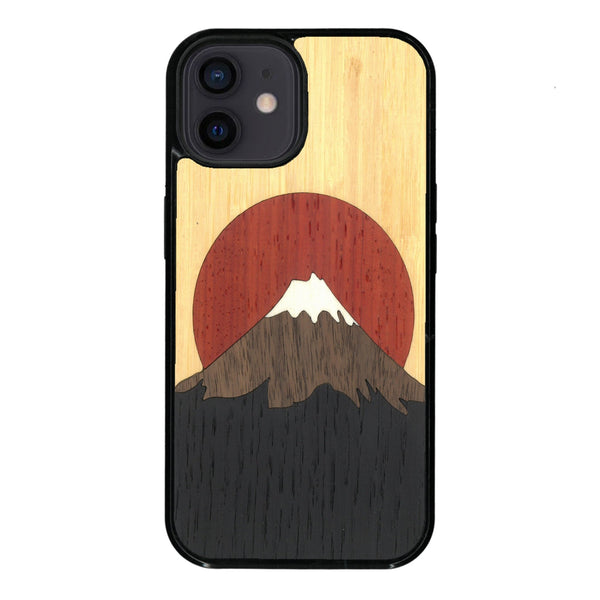 Coque de protection en bois véritable fabriquée en France pour iPhone 11 alliant plusieurs essences de bois pour représenter le mont Fuji