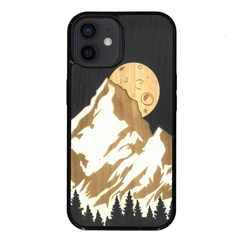 Coque de protection en bois véritable fabriquée en France pour iPhone 12 alliant plusieurs essences de bois pour représenter le mont Everest