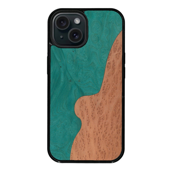 Coque de protection en bois véritable fabriquée en France pour iPhone 13 Mini + MagSafe® alliant plusieurs essences de bois pour représenter une plage paradisiaque