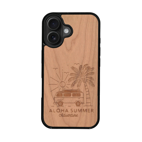 Coque de protection en bois véritable fabriquée en France pour iPhone 16 + MagSafe® sur le thème de la plage, de l'été et vanlife.