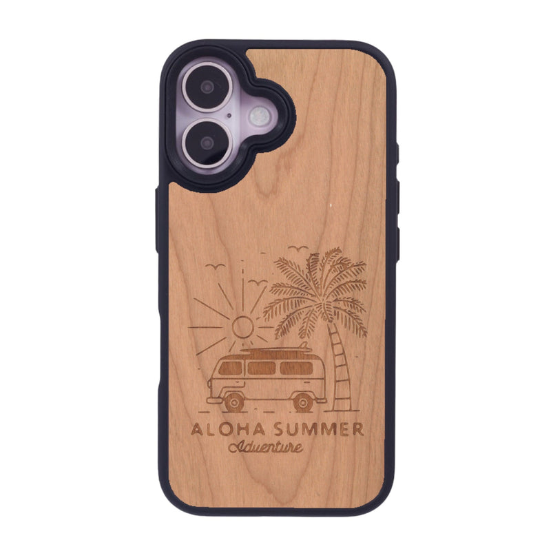 Coque de protection en bois véritable fabriquée en France pour iPhone 16 sur le thème de la plage, de l'été et vanlife.