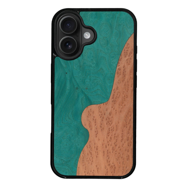 Coque de protection en bois véritable fabriquée en France pour iPhone 16 alliant plusieurs essences de bois pour représenter une plage paradisiaque