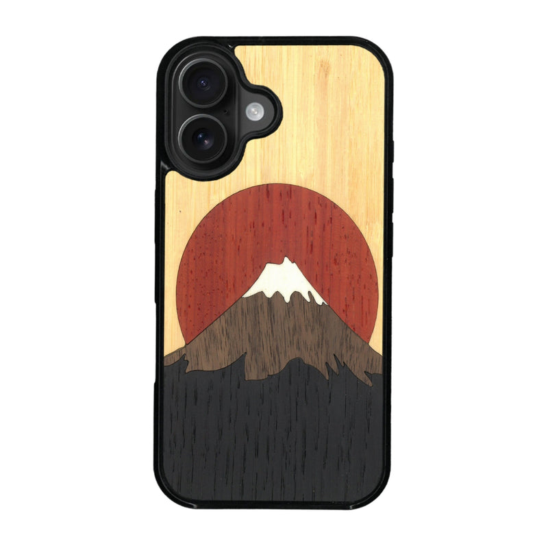 Coque de protection en bois véritable fabriquée en France pour iPhone 16 alliant plusieurs essences de bois pour représenter le mont Fuji