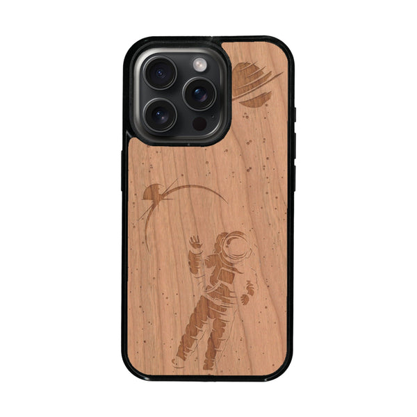 Coque de protection en bois véritable fabriquée en France pour iPhone 16 Pro + MagSafe® sur le thème des astronautes