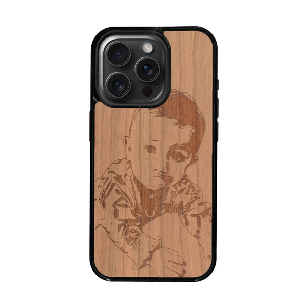 Coque de protection en bois véritable fabriquée en France pour iPhone 16 Pro avec gravure personnalisée à partir d'une photo, d'une image, d'un logo, des initials ou d'une phrase