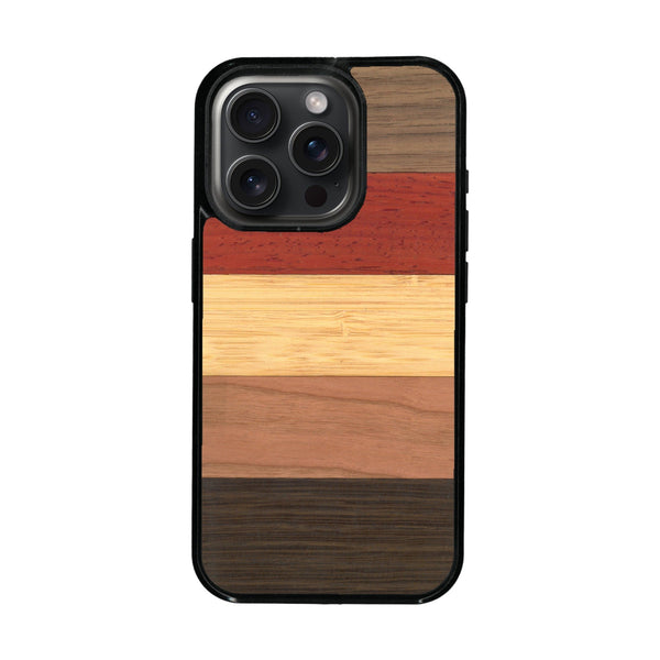 Coque de protection en bois véritable fabriquée en France pour iPhone 16 Pro Max alliant des bandes horizontales de bambou, merisier, padouk, noyer et chêne fumé