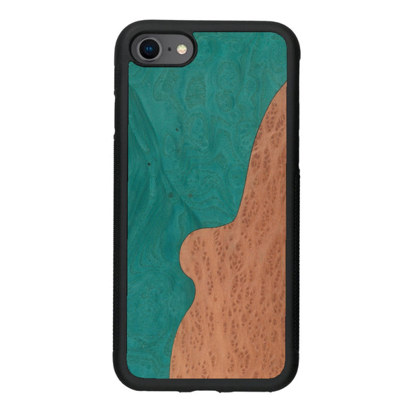 Coque de protection en bois véritable fabriquée en France pour iPhone 5 / 5s alliant plusieurs essences de bois pour représenter une plage paradisiaque