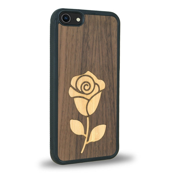 Coque de protection en bois véritable fabriquée en France pour iPhone 5 / 5s alliant plusieurs essences de bois pour représenter une rose