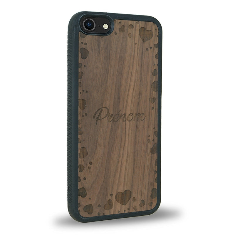 Coque de protection en bois véritable fabriquée en France pour iPhone 5 / 5s sur le thème de la fête des mères avec un motif représentant des coeurs et des feuilles