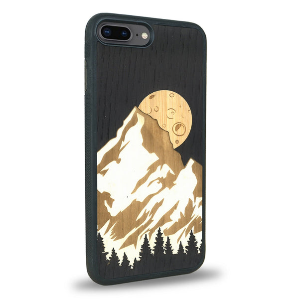 Coque de protection en bois véritable fabriquée en France pour iPhone 7 / 8 alliant plusieurs essences de bois pour représenter le mont Everest