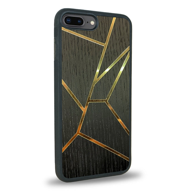 Coque de protection en bois véritable fabriquée en France pour iPhone 7 / 8 alliant plusieurs essences de bois pour représenter des fragments design