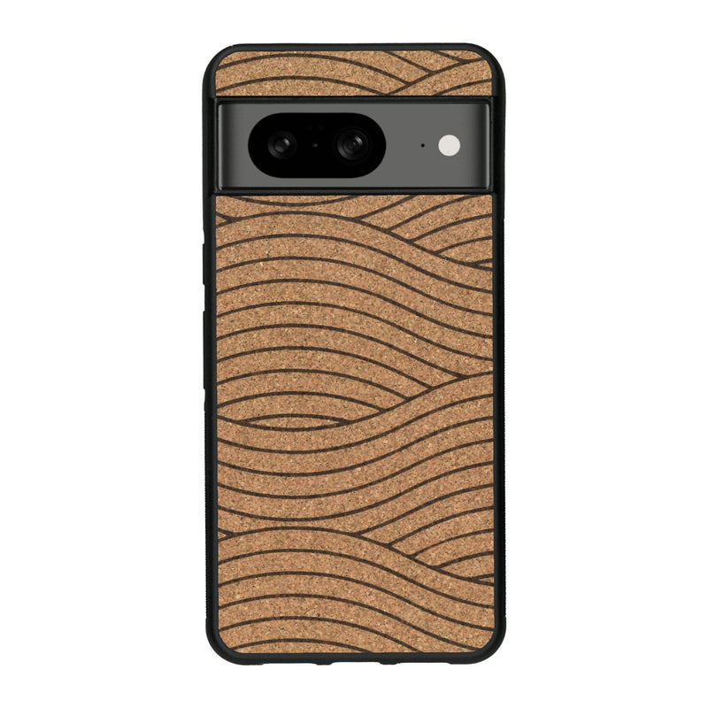 Coque de protection en bois véritable fabriquée en France pour Google Pixel 7A avec un motif moderne et minimaliste sur le thème waves et wavy représentant les vagues de l'océan