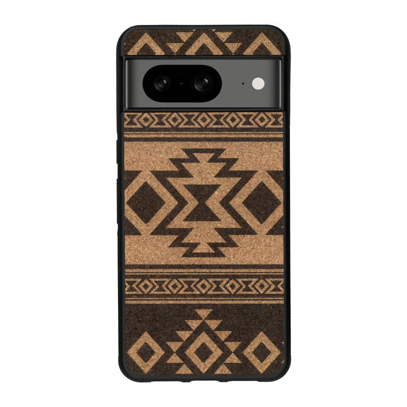 Coque de protection en bois véritable fabriquée en France pour Google Pixel 7A avec des motifs géométriques s'inspirant des temples aztèques, mayas et incas