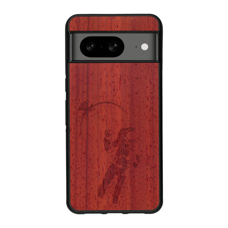 Coque de protection en bois véritable fabriquée en France pour Google Pixel 8 sur le thème des astronautes