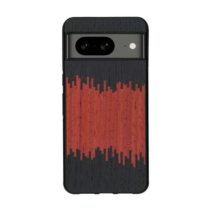 Coque de protection en bois véritable fabriquée en France pour Google Pixel 8 alliant plusieurs essences de bois pour représenter du magma en fusion