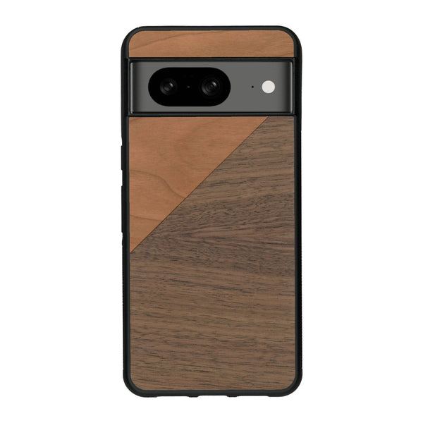 Coque de protection en bois véritable fabriquée en France pour Google Pixel 8A alliant du merisier et du noyer formant chacun un triangle avec une jointure en diagonale sur le thème de l'art abstrait