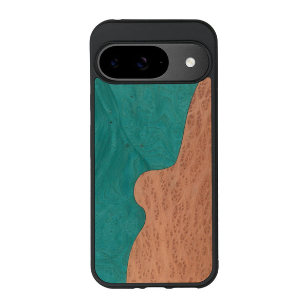 Coque de protection en bois véritable fabriquée en France pour Google Pixel 9 alliant plusieurs essences de bois pour représenter une plage paradisiaque