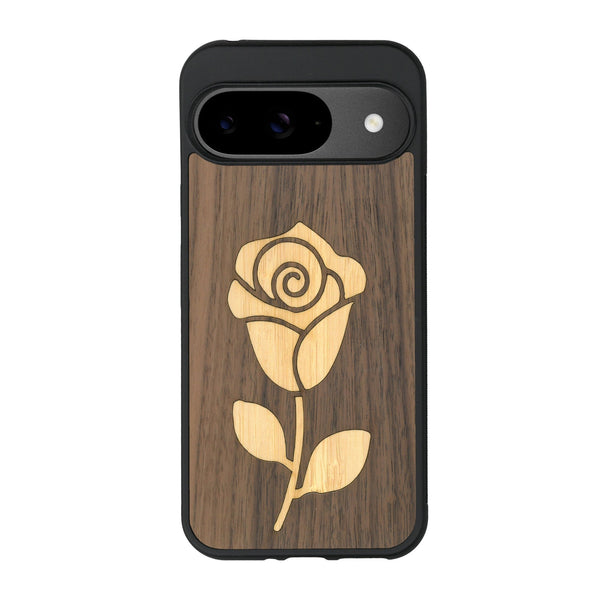 Coque de protection en bois véritable fabriquée en France pour Google Pixel 8A alliant plusieurs essences de bois pour représenter une rose