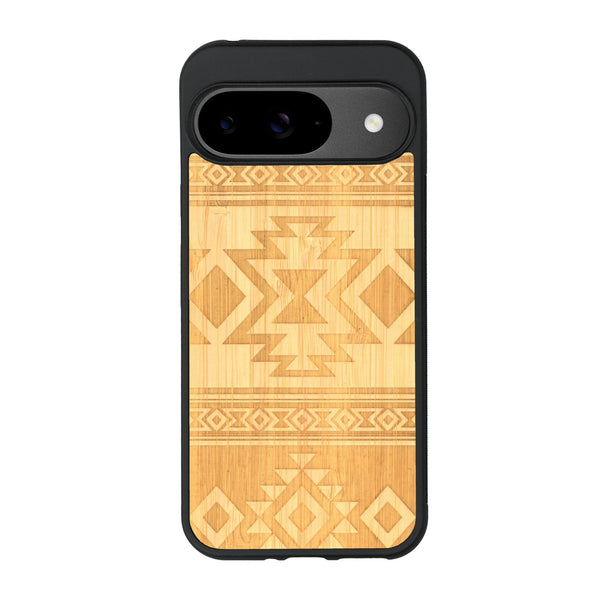 Coque de protection en bois véritable fabriquée en France pour Google Pixel 8A avec des motifs géométriques s'inspirant des temples aztèques, mayas et incas