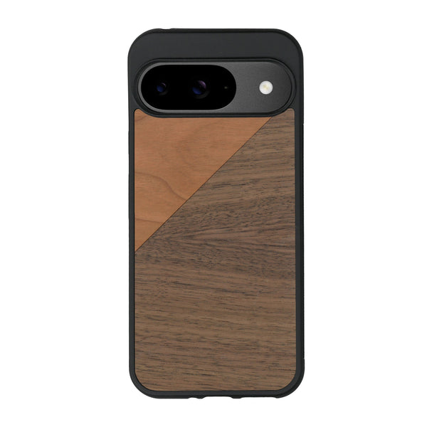 Coque de protection en bois véritable fabriquée en France pour Google Pixel 9 alliant du merisier et du noyer formant chacun un triangle avec une jointure en diagonale sur le thème de l'art abstrait