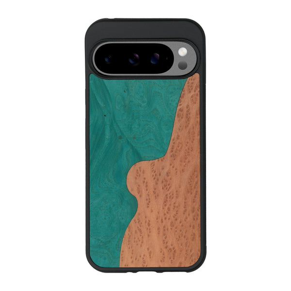 Coque de protection en bois véritable fabriquée en France pour Google Pixel 9 Pro alliant plusieurs essences de bois pour représenter une plage paradisiaque