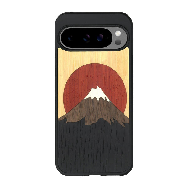 Coque de protection en bois véritable fabriquée en France pour Google Pixel 9 Pro alliant plusieurs essences de bois pour représenter le mont Fuji