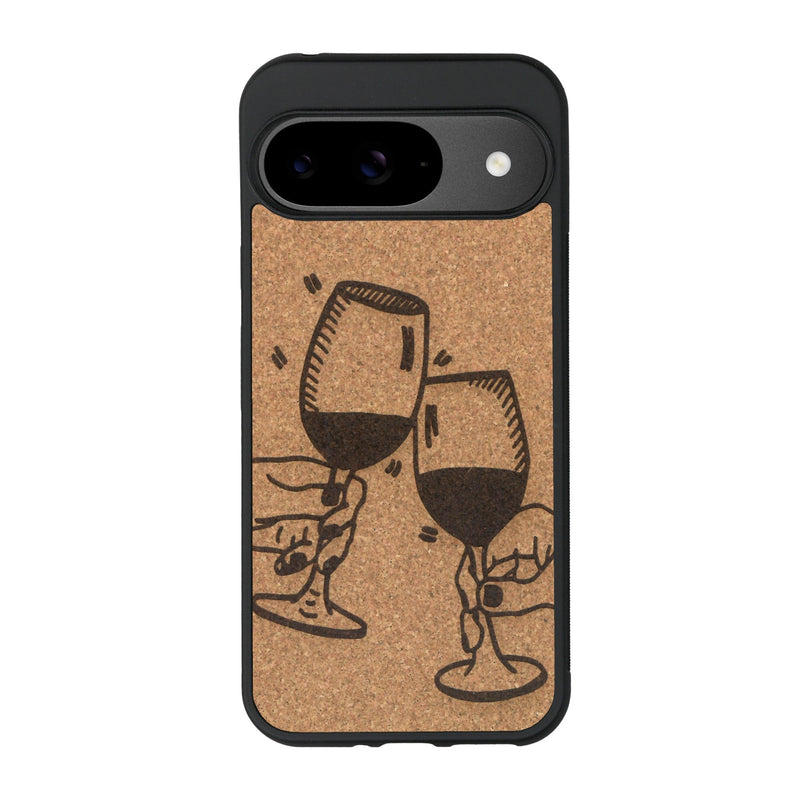 Coque de protection en bois véritable fabriquée en France pour Google Pixel 9 Pro représentant une vue de face d'une flute de champagne dessinée à la main par l'artiste Maud Dabs