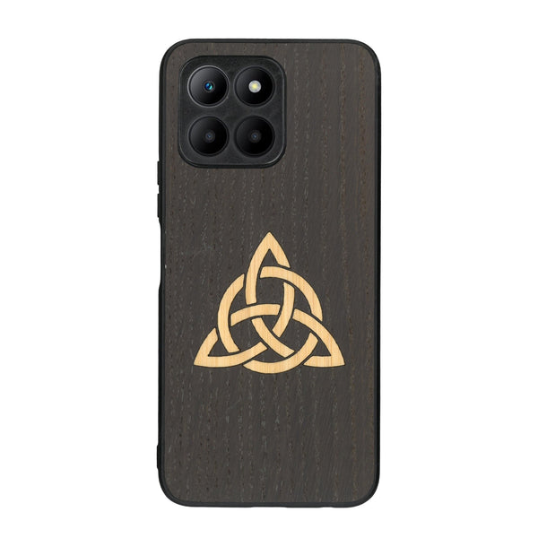 Coque de protection en bois véritable fabriquée en France pour Honor 70 Lite alliant du chêne fumé et du bambou représentant une triquetra