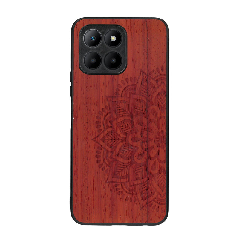 Coque de protection en bois véritable fabriquée en France pour Honor 70 Lite sur le thème de la bohème et du tatouage au henné avec une gravure représentant un mandala