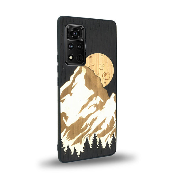 Coque de protection en bois véritable fabriquée en France pour Honor V40 alliant plusieurs essences de bois pour représenter le mont Everest