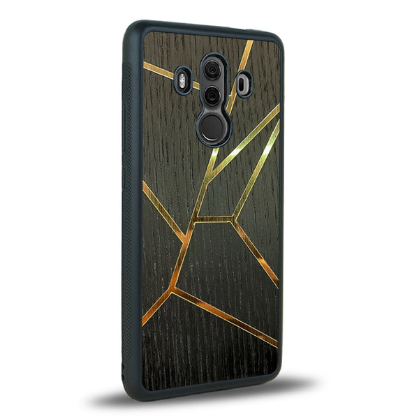 Coque de protection en bois véritable fabriquée en France pour Huawei Mate 10 Pro alliant plusieurs essences de bois pour représenter des fragments design