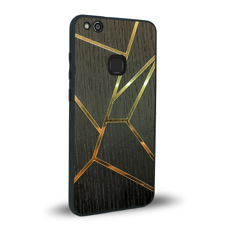 Coque de protection en bois véritable fabriquée en France pour Huawei P10 Lite alliant plusieurs essences de bois pour représenter des fragments design