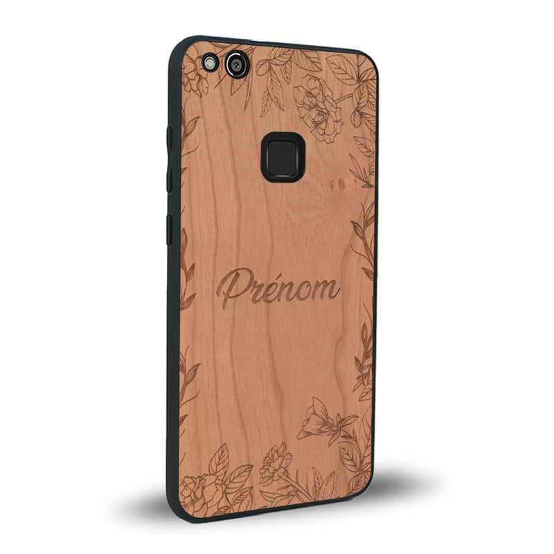 Coque de protection en bois véritable fabriquée en France pour Huawei P10 Lite sur le thème de la fête des mères avec un motif représentant des fleurs et des feuilles