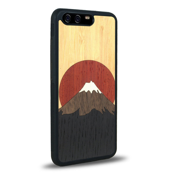 Coque de protection en bois véritable fabriquée en France pour Huawei P10 alliant plusieurs essences de bois pour représenter le mont Fuji