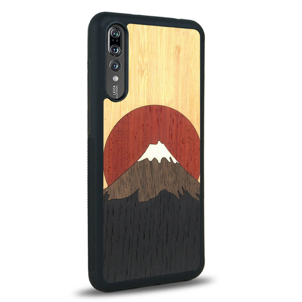 Coque de protection en bois véritable fabriquée en France pour Huawei P20 alliant plusieurs essences de bois pour représenter le mont Fuji