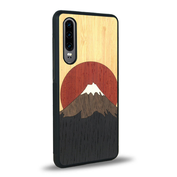 Coque de protection en bois véritable fabriquée en France pour Huawei P30 alliant plusieurs essences de bois pour représenter le mont Fuji