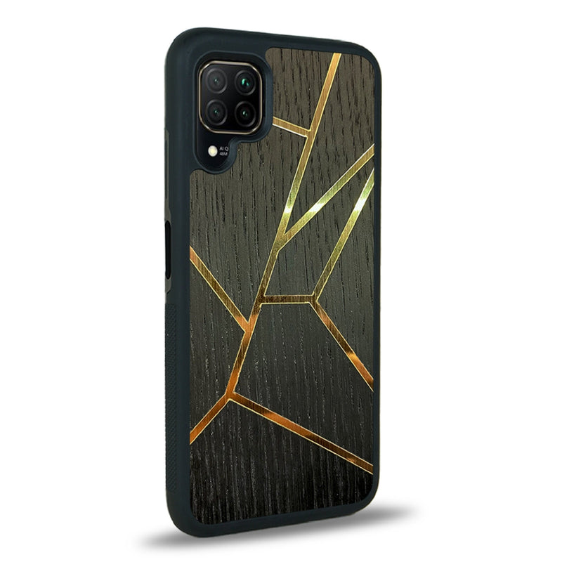 Coque de protection en bois véritable fabriquée en France pour Huawei P40 Lite alliant plusieurs essences de bois pour représenter des fragments design