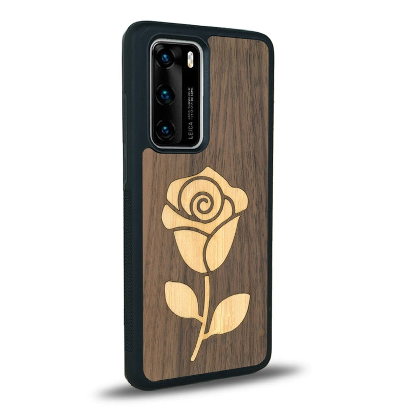 Coque de protection en bois véritable fabriquée en France pour Huawei P40 Pro alliant plusieurs essences de bois pour représenter une rose