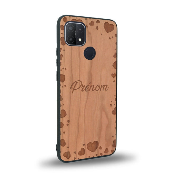 Coque de protection en bois véritable fabriquée en France pour Oppo A15 sur le thème de la fête des mères avec un motif représentant des coeurs et des feuilles