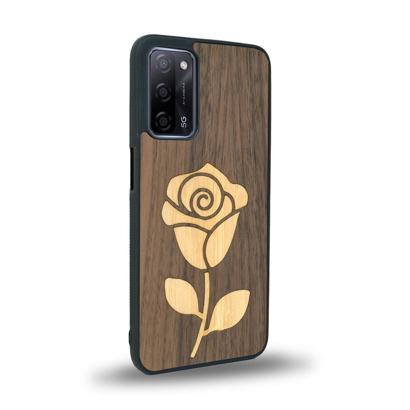 Coque de protection en bois véritable fabriquée en France pour Oppo A55 5G alliant plusieurs essences de bois pour représenter une rose