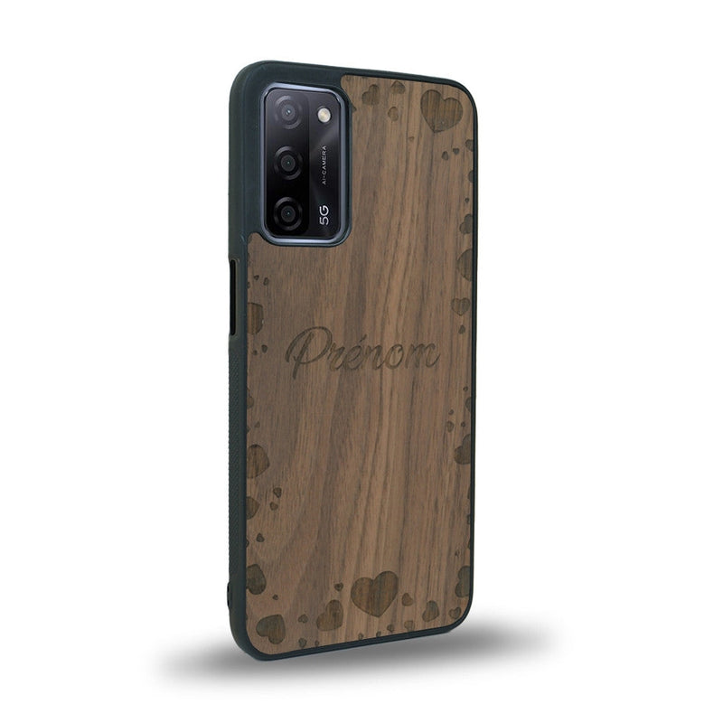 Coque de protection en bois véritable fabriquée en France pour Oppo A72 sur le thème de la fête des mères avec un motif représentant des coeurs et des feuilles