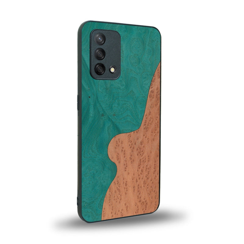 Coque de protection en bois véritable fabriquée en France pour Oppo A74 4G alliant plusieurs essences de bois pour représenter une plage paradisiaque