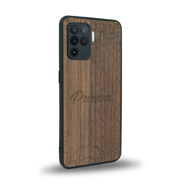 Coque de protection en bois véritable fabriquée en France pour Oppo A94 sur le thème de la fête des mères avec un motif représentant des fleurs et des feuilles