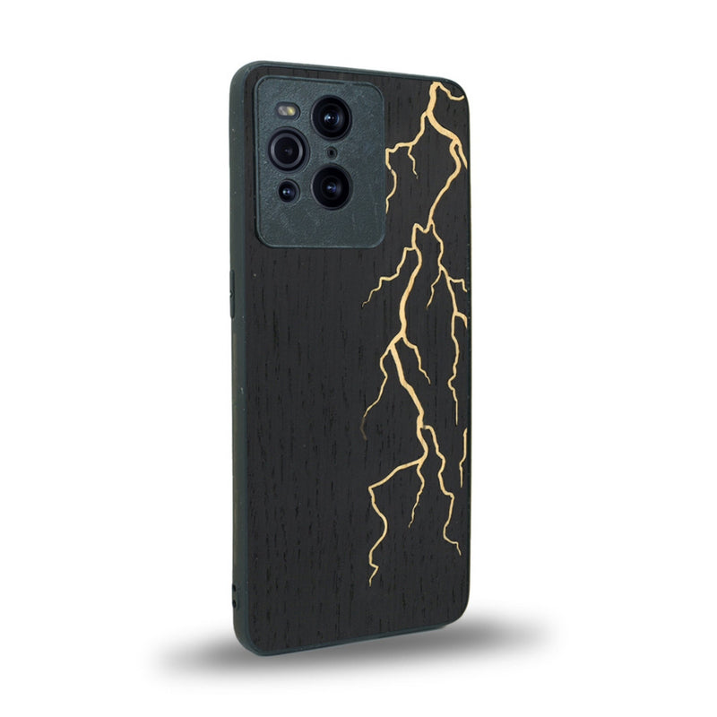 Coque de protection en bois véritable fabriquée en France pour Oppo Find X3 Pro alliant plusieurs essences de bois pour représenter un éclair divin