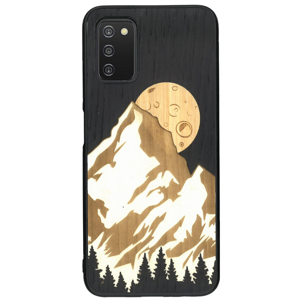 Coque de protection en bois véritable fabriquée en France pour Samsung A03S alliant plusieurs essences de bois pour représenter le mont Everest