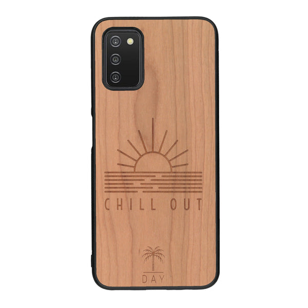 Coque de protection en bois véritable fabriquée en France pour Samsung A03S sur le thème chill avec un motif représentant un couché de soleil sur l'océan et la phrase "Chill out"