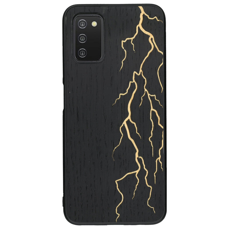 Coque de protection en bois véritable fabriquée en France pour Samsung A03S alliant plusieurs essences de bois pour représenter un éclair divin