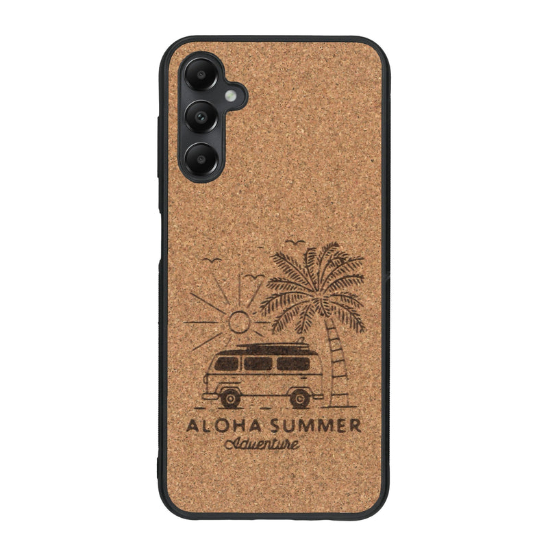 Coque de protection en bois véritable fabriquée en France pour Samsung A05S sur le thème de la plage, de l'été et vanlife.