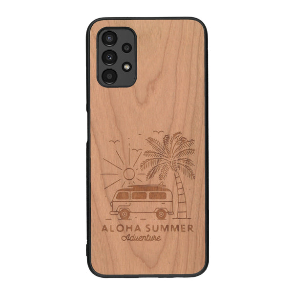 Coque de protection en bois véritable fabriquée en France pour Samsung A13 sur le thème de la plage, de l'été et vanlife.