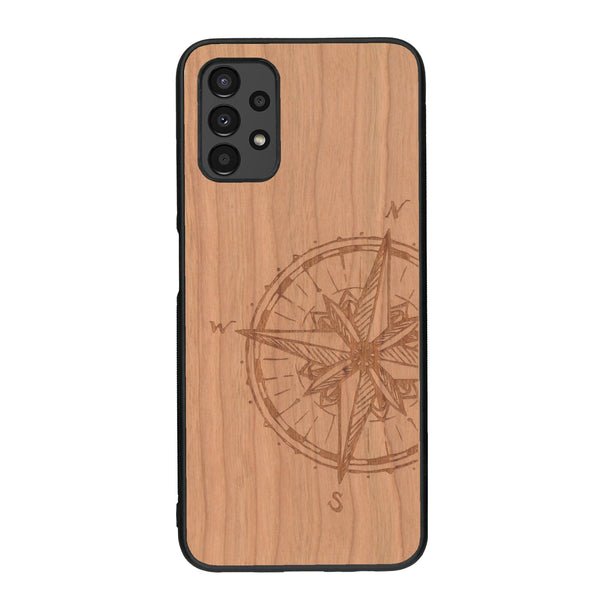 Coque de protection en bois véritable fabriquée en France pour Samsung A13 avec une gravure "rose des vents" sur le thème nautique et de l'océan qui s'inspire des boussoles de pirate